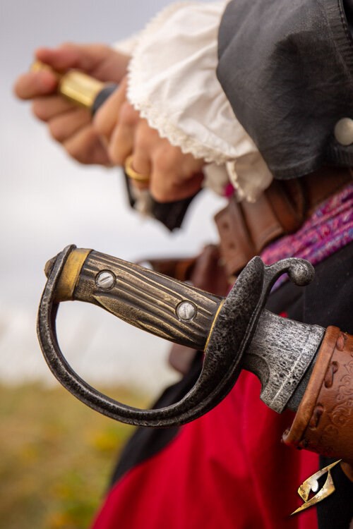 Curved LARP Cutlass - 40in Epic Armoury