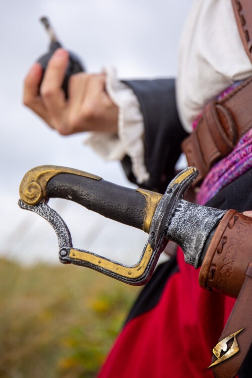 Curved LARP Sabre - 34in Epic Armoury
