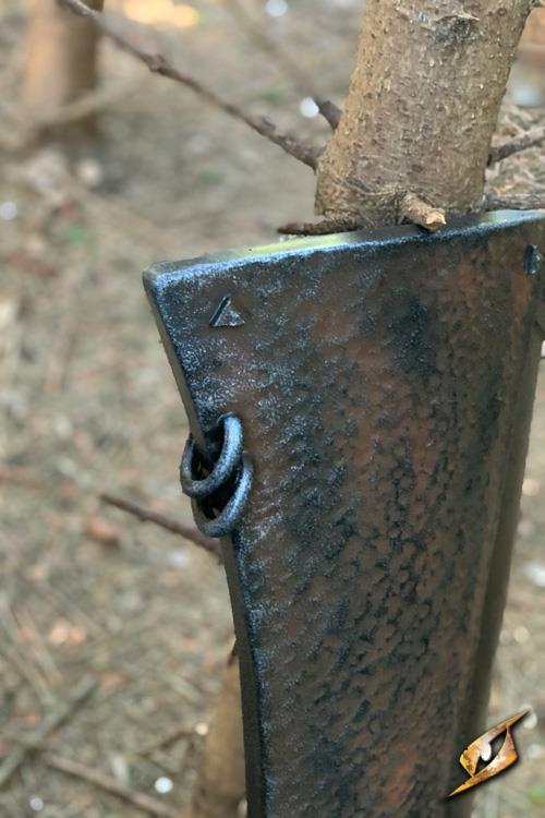 Raider LARP Shield with Rust Patina - 36x18in Epic Armoury