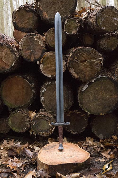 Medieval Footman LARP Long Sword - 44in Epic Armoury